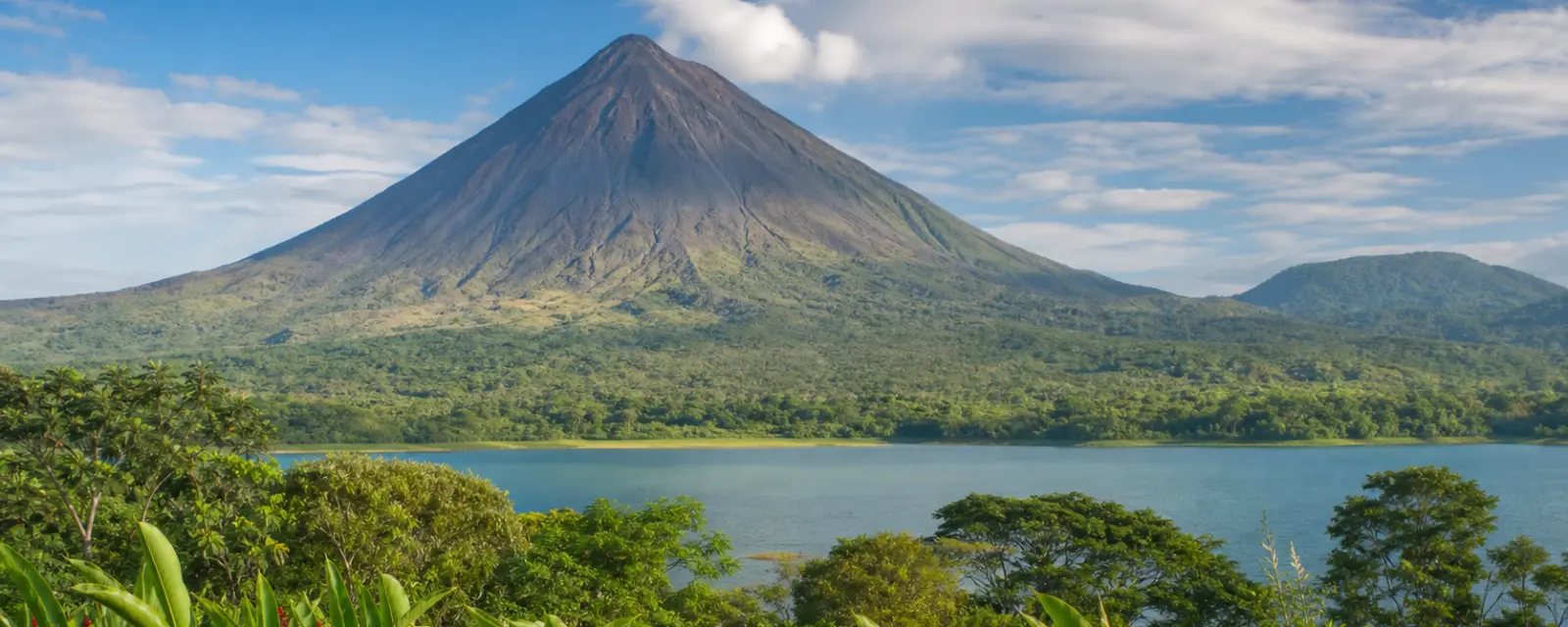 Arenal Volcano, rainforest and lake in Costa Rica