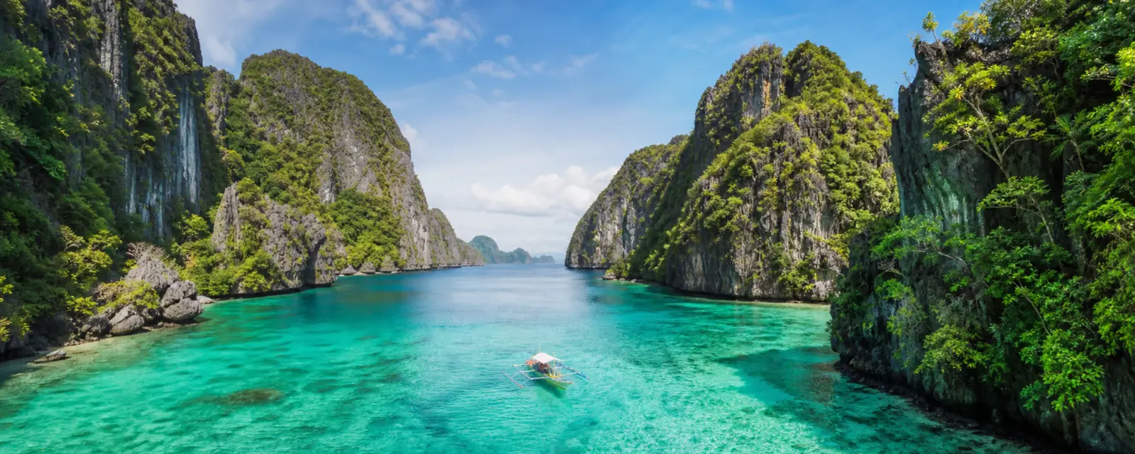 El Nido lagoon and Palawan limestone cliffs in the Philippines